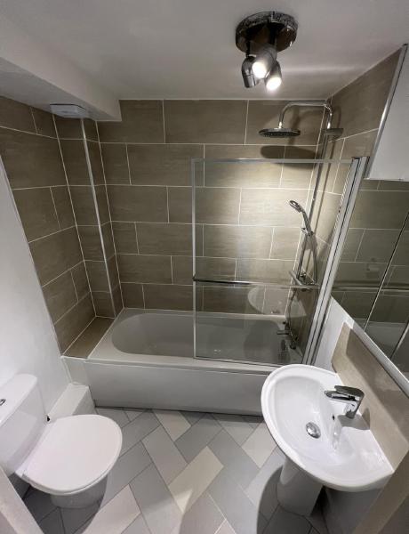 Bathroom fitting in Hampshire by Barrington's Installations